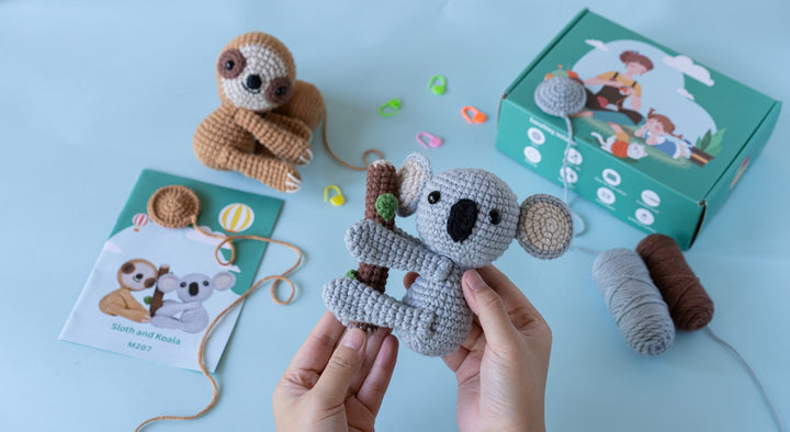 Sloth and Koala Amigurumi DIY Crochet Kit Wizardi F07N8-M207