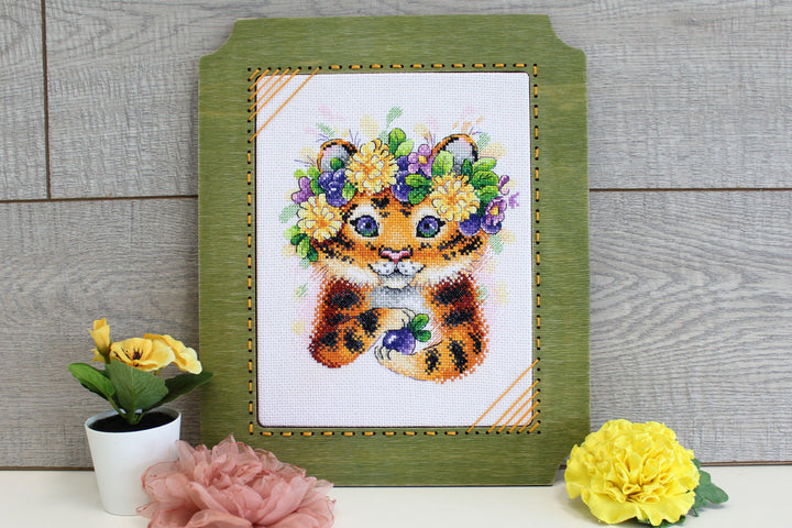 On a Summer Day SM-612  Counted Cross Stitch Kit