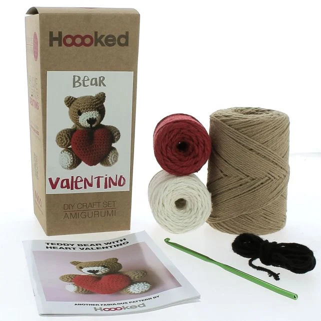 DIY Crochet Kit Teddy Bear With Heart Valentino PAK281