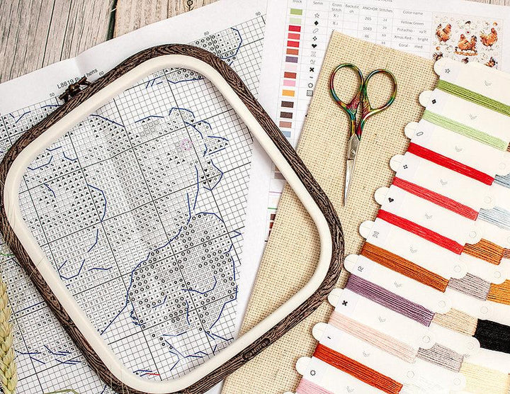 Pied Hens L8819 Counted Cross Stitch Kit