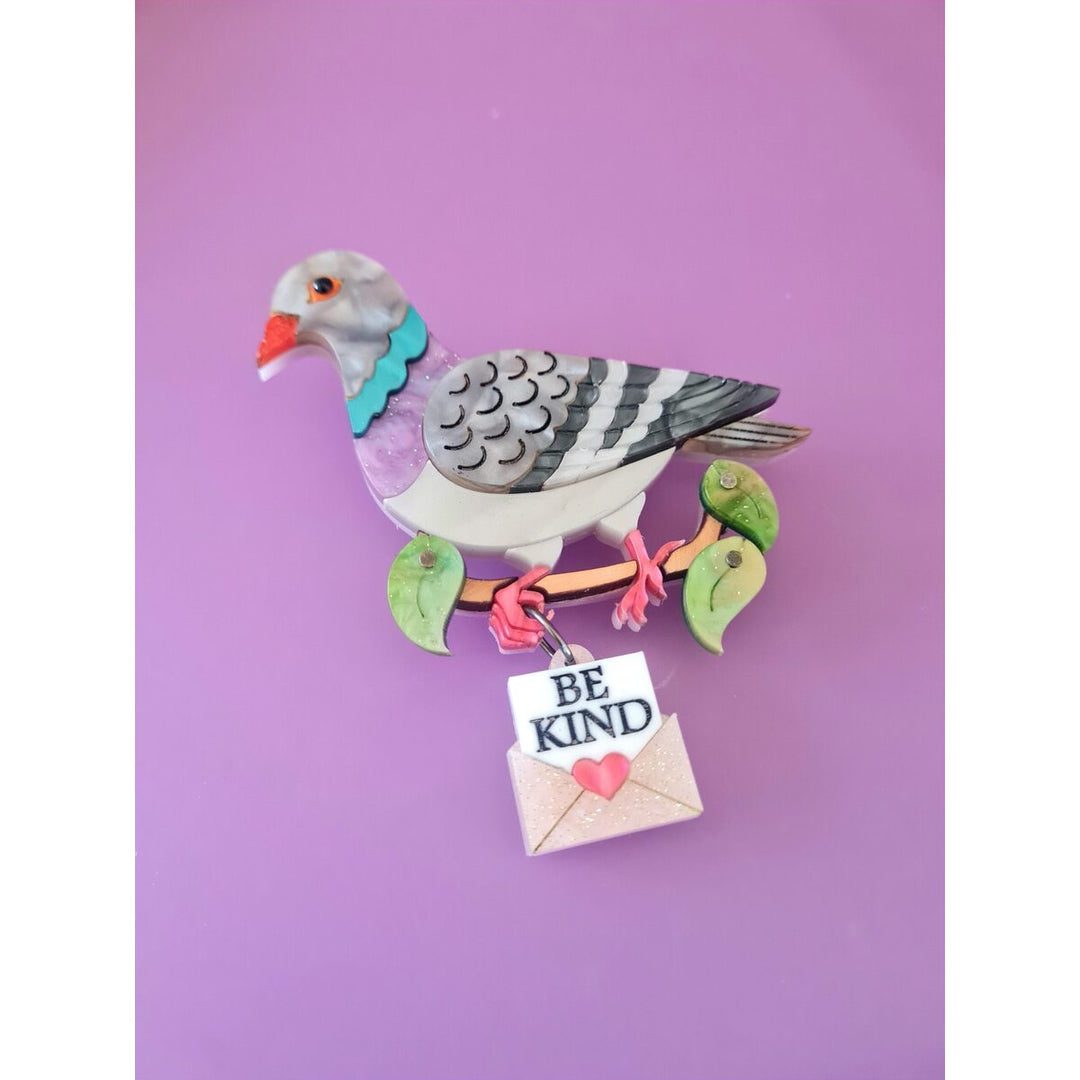 Pigeon brooch or necklace 3