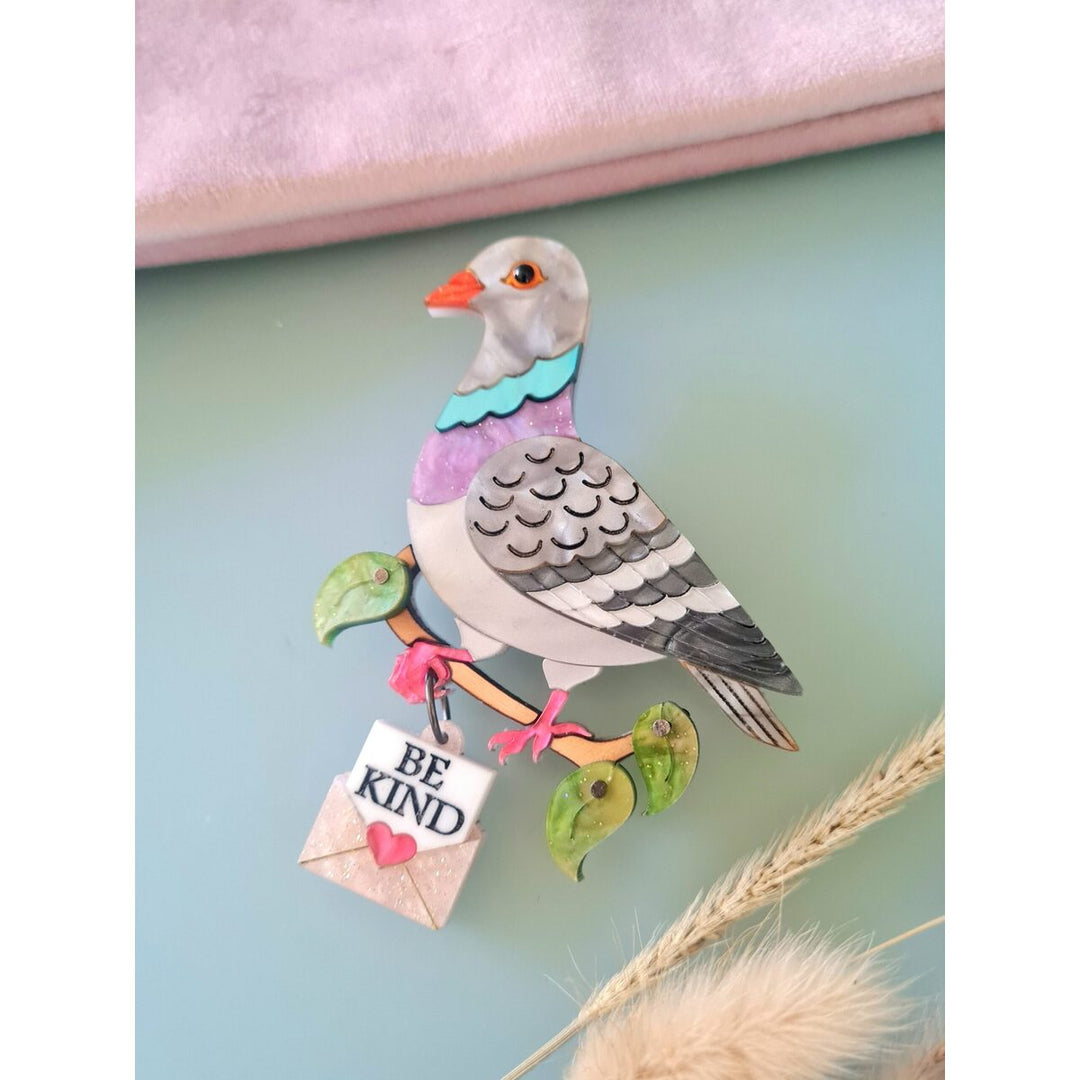 Pigeon brooch or necklace 4