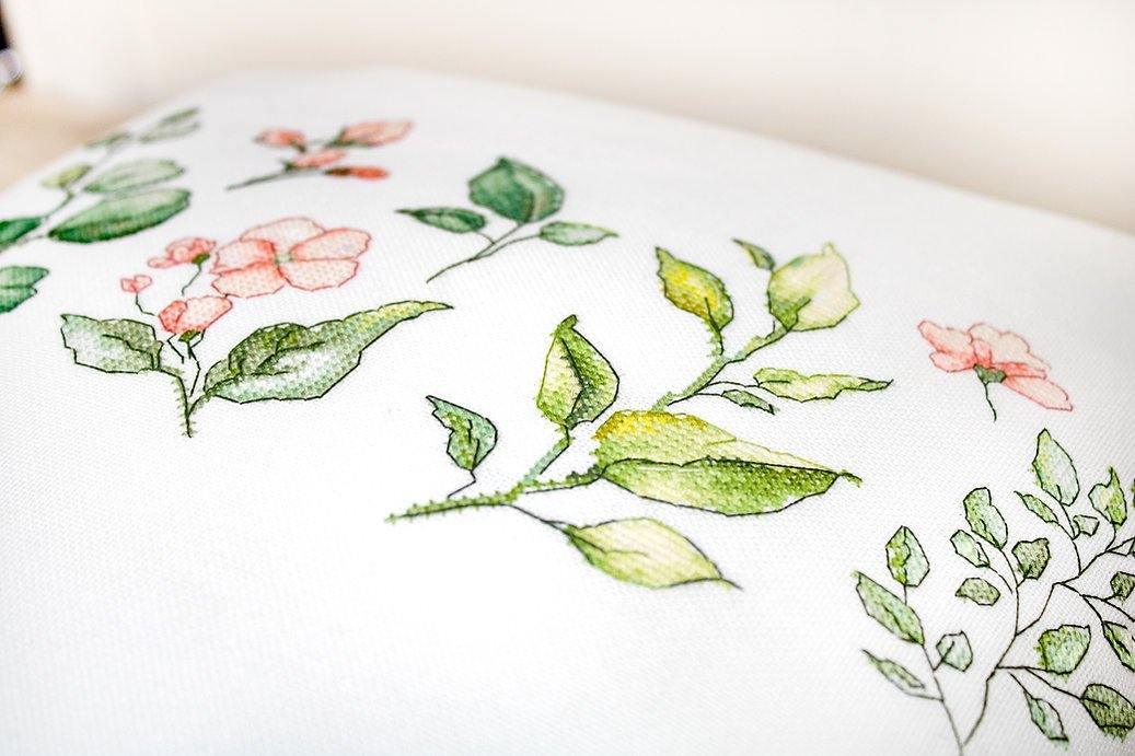 Pillow PB201L Counted Cross-Stitch Kit