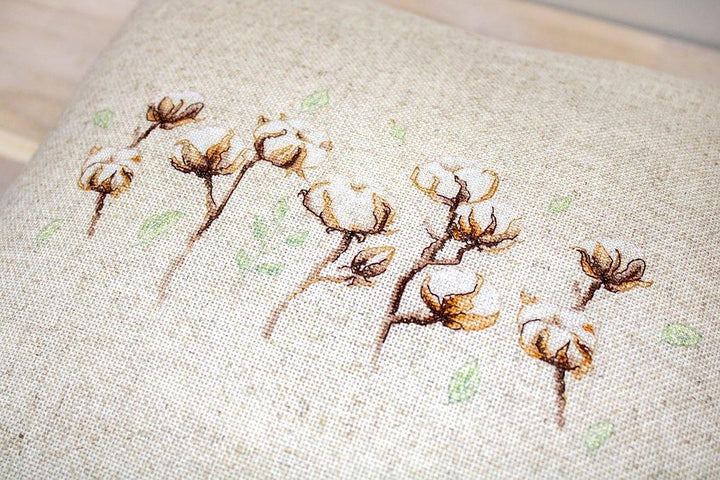 Pillow PB203L Counted Cross-Stitch Kit