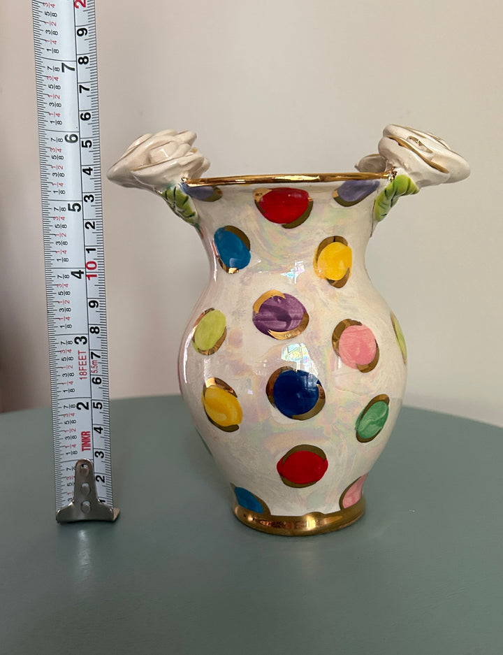 Polka dot vase height measurement