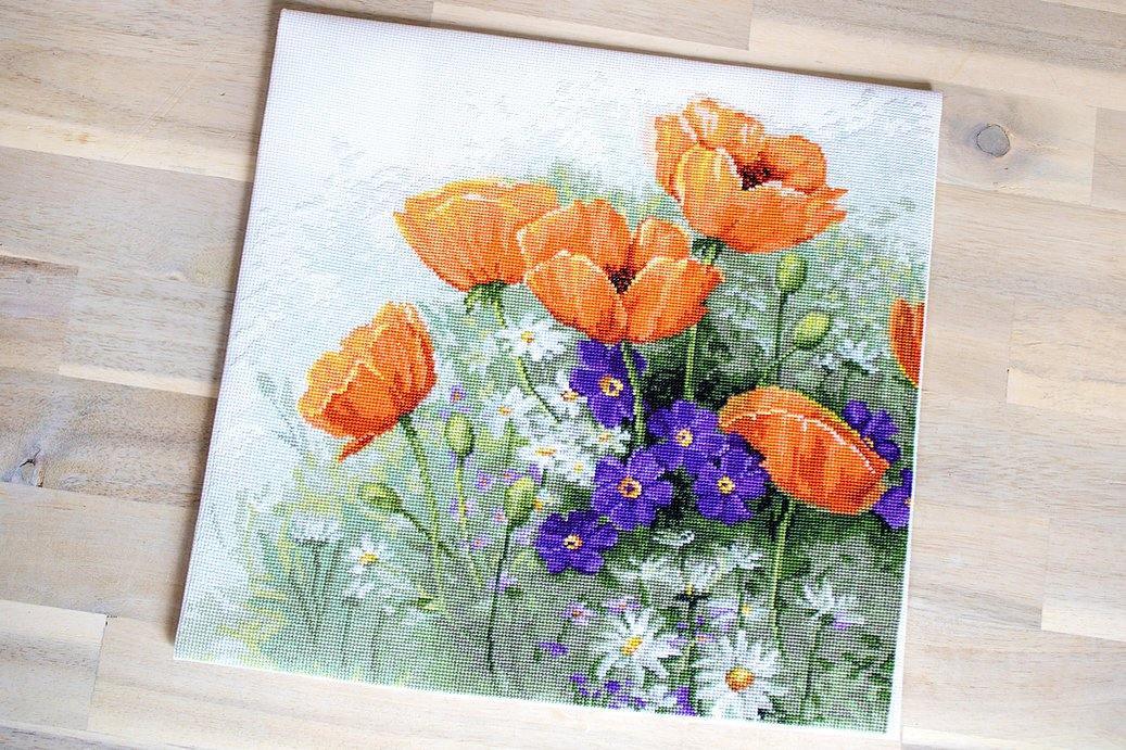 Poppies B2368L Counted Cross-Stitch Kit