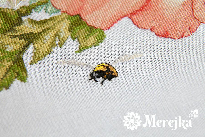 Poppies K-33 Counted Cross-Stitch Kit