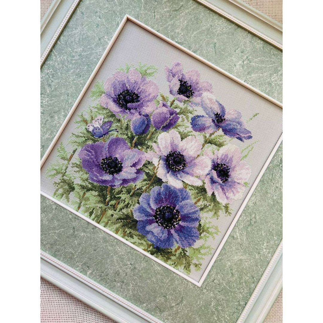 Purple Anemones R2176 Counted Cross Stitch Kit