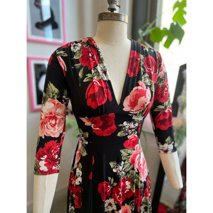 Raquel 3/4 Sleeve Maxi Dress in Red Rose Print