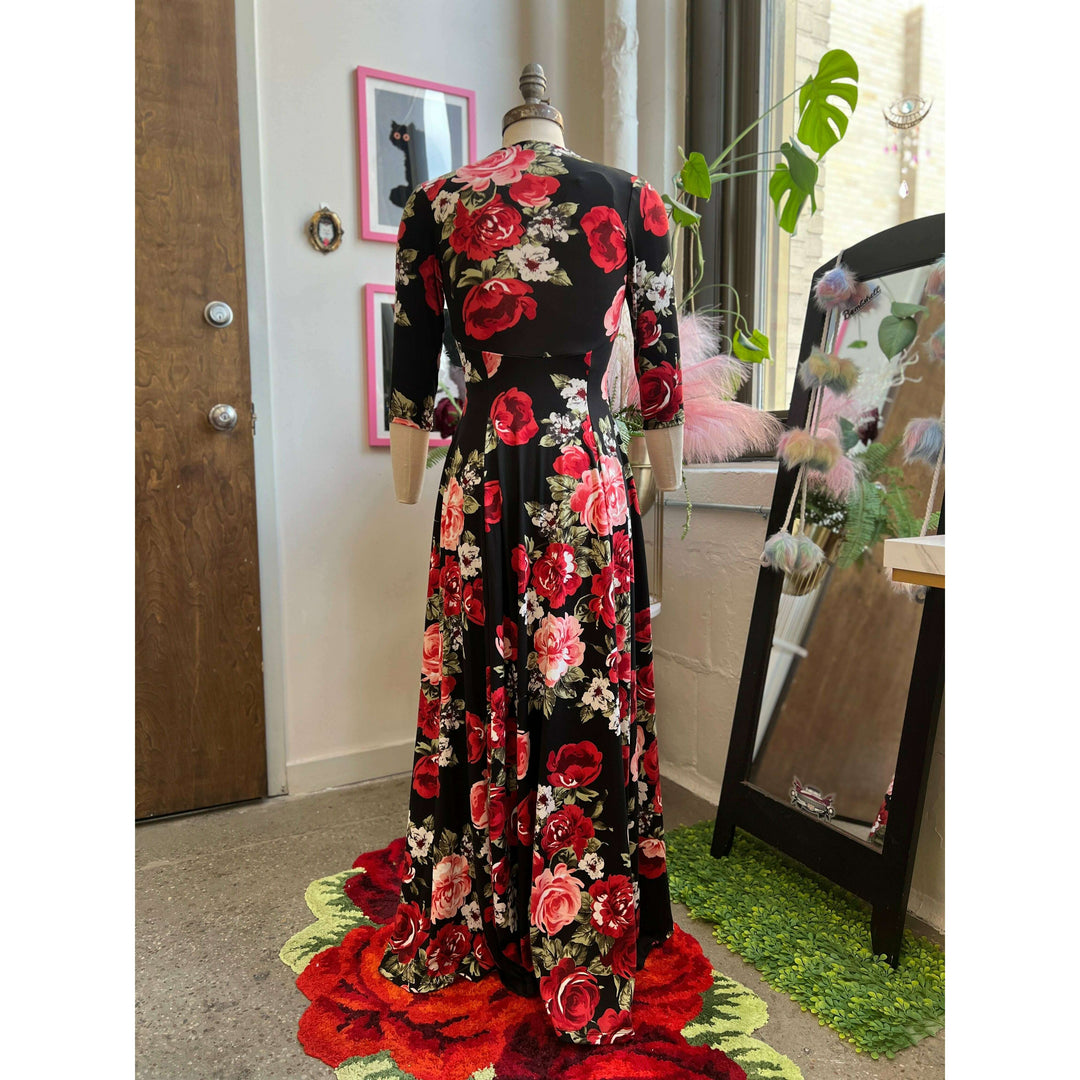 Raquel 3/4 Sleeve Maxi Dress in Red Rose Print