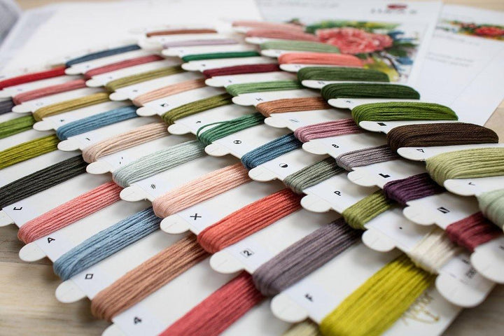 Red roses B2383L Counted Cross-Stitch Kit