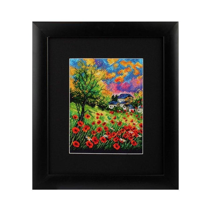 Run away poppies M624 Counted Cross Stitch Kit