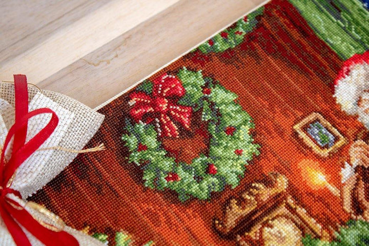 Santa Claus B578L Counted Cross-Stitch Kit