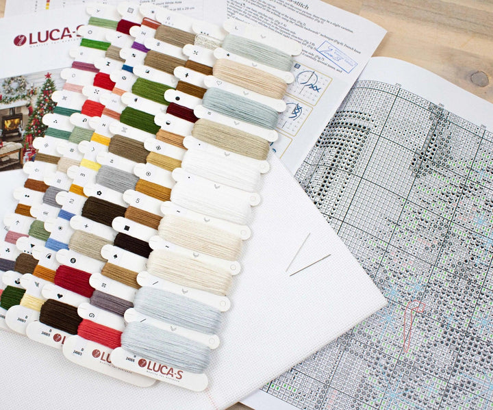 Santa interior B2408L Counted Cross-Stitch Kit