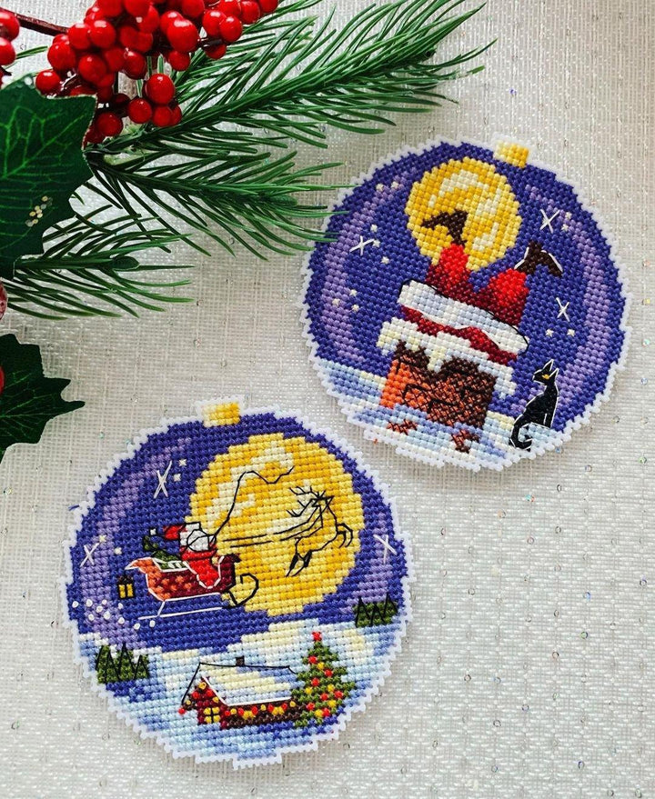Santa SR-690  Plastic Canvas Counted Cross Stitch Kit