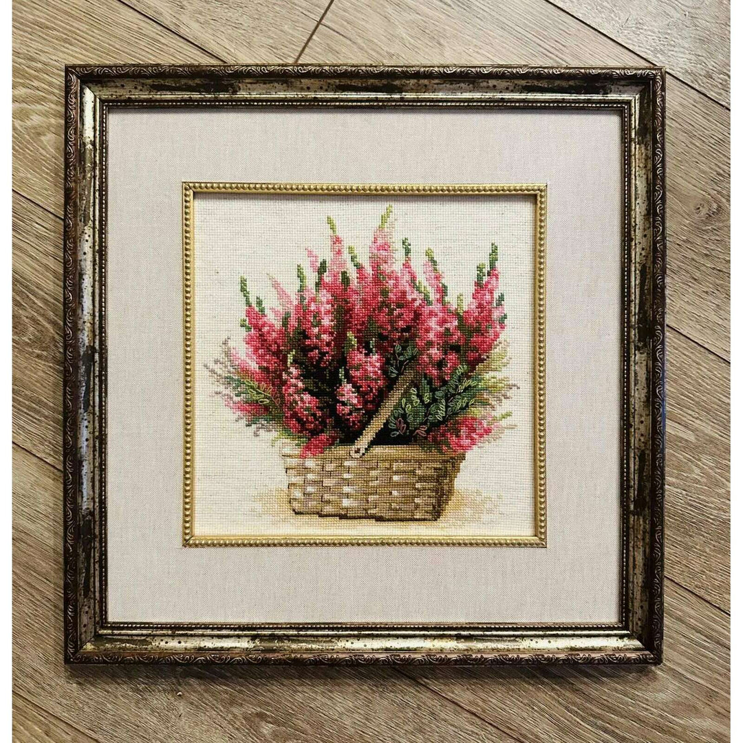 Scottish Heather R1324 Counted Cross Stitch Kit
