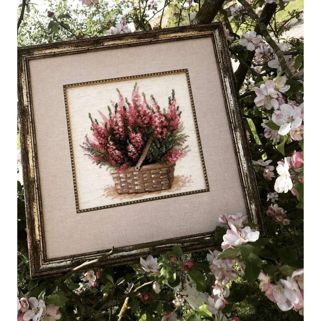 Scottish Heather R1324 Counted Cross Stitch Kit