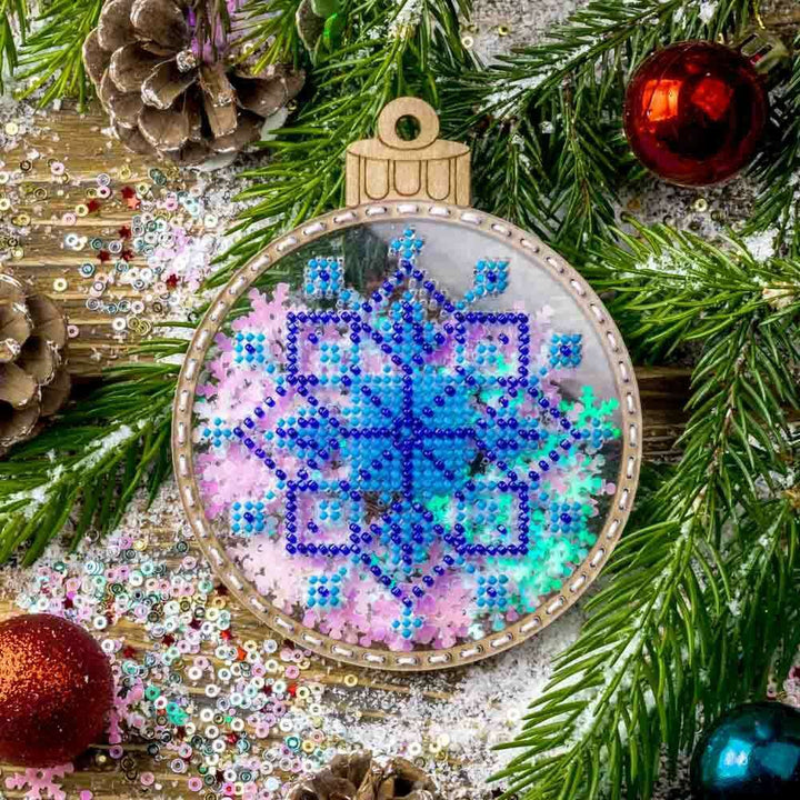 Set for embroidery with beads on a plastic base FLPL-063