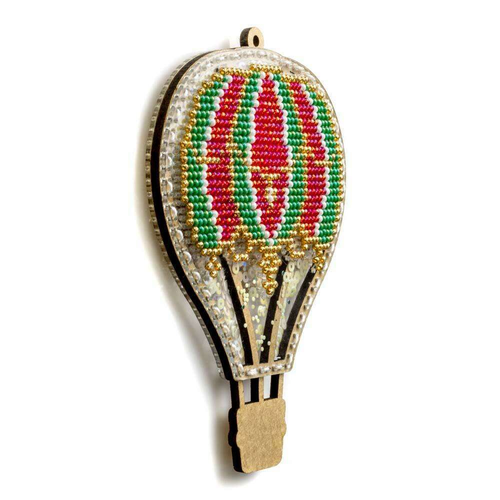 Set for embroidery with beads on a plastic base FLPL-075