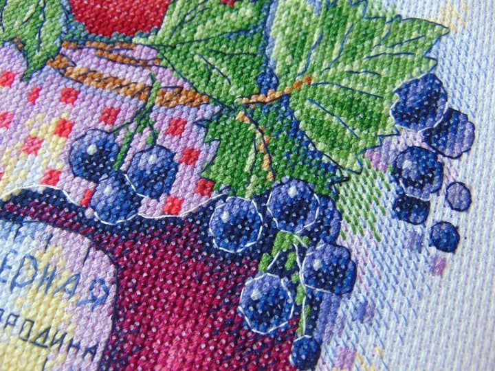 Singing Currant SM-394 Counted Cross Stitch Kit