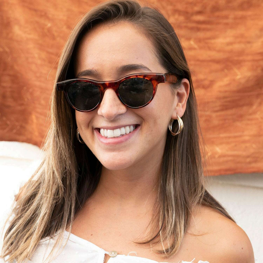 Small Round Horn Rim Preppy Vintage Sunglass - Sydney