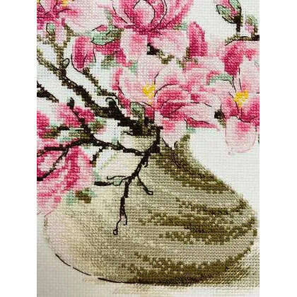 Southern Magnolia R2018 Counted Cross Stitch Kit