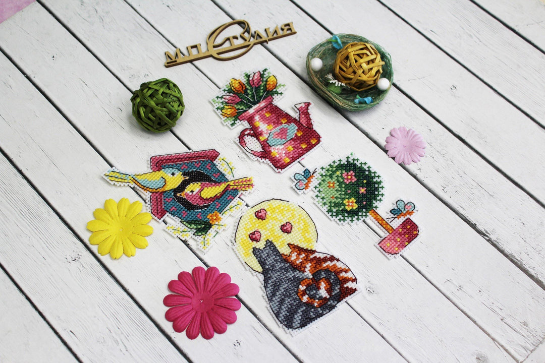 Spring. Magnets SR-578  Plastic Canvas Counted Cross Stitch Kit