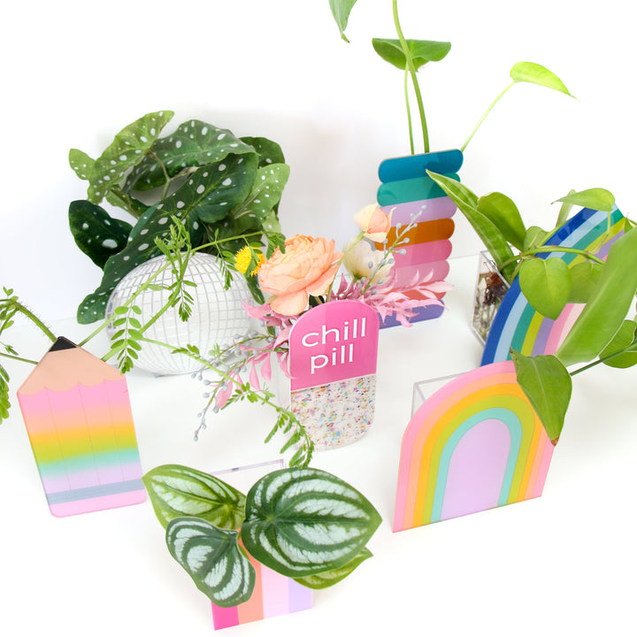 Scalloped Stripe Standing Propagation Planter