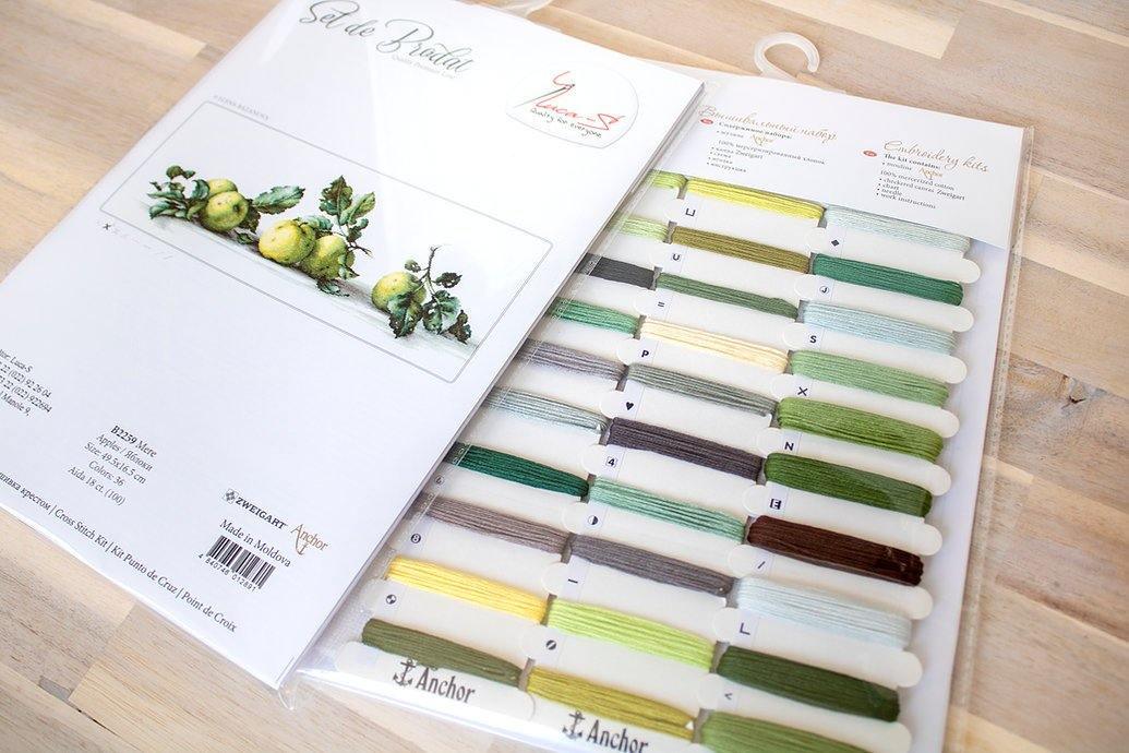 Still Life with apples B2259L Counted Cross-Stitch Kit