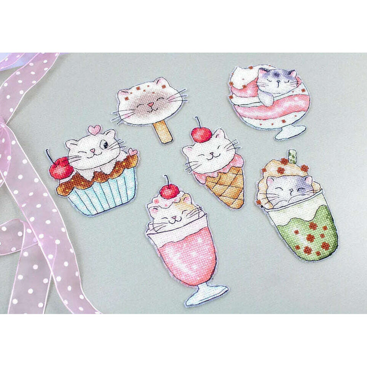 Summer Kitties Kit L8089 Counted Cross Stitch Kit