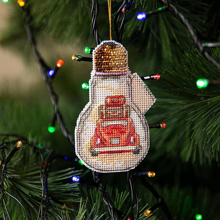 T-84C Counted cross stitch kit Crystal Art "Travel"