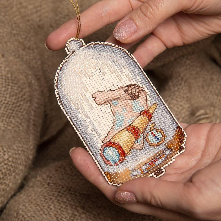 T-86C Counted cross stitch kit Crystal Art "In search of treasures"