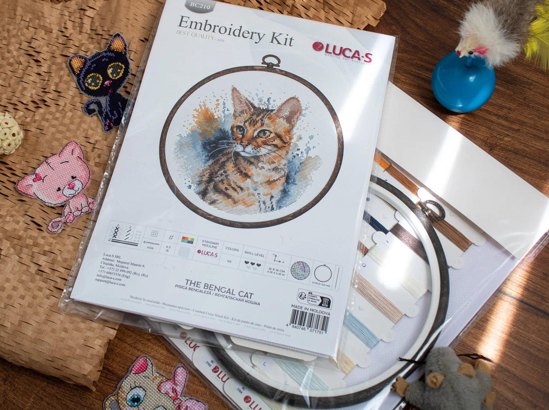 The Bengal Cat BC210l Counted Cross-Stitch Kit