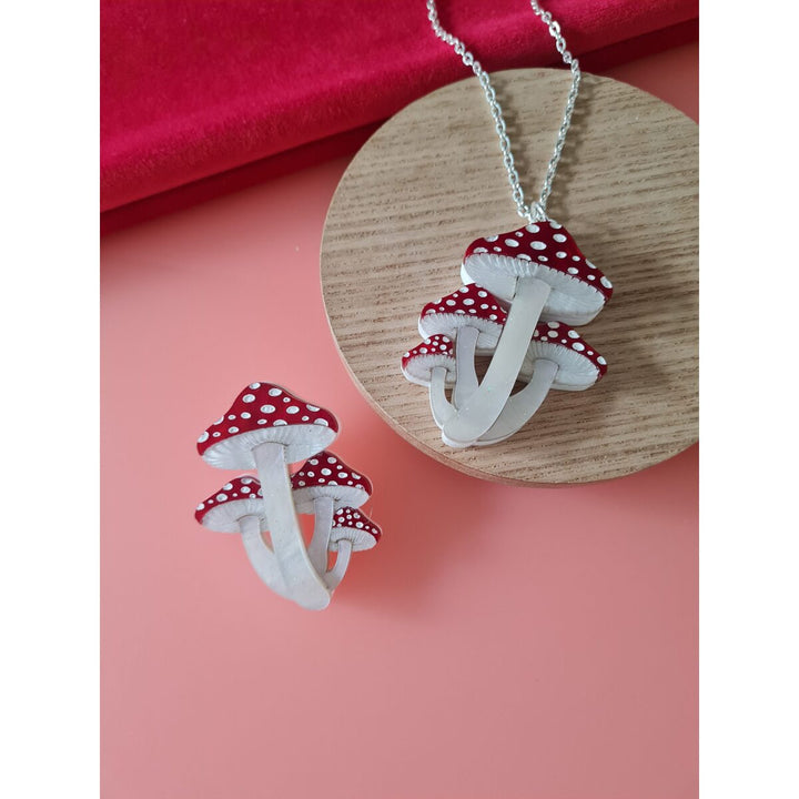 Toadstool mushroom cluster pin or pendant 1