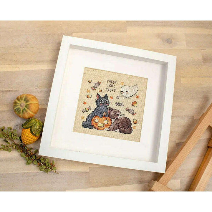 Trick Or Treat L8815 Counted Cross Stitch Kit