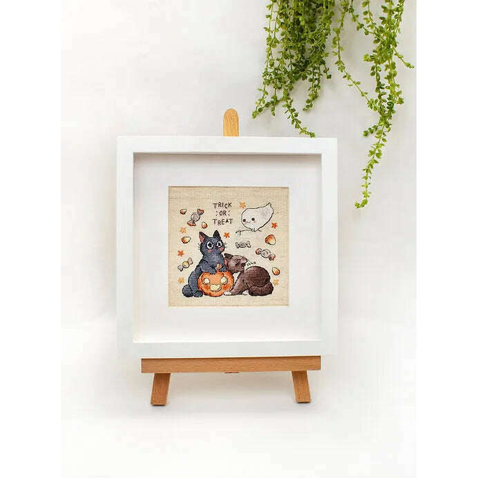 Trick Or Treat L8815 Counted Cross Stitch Kit
