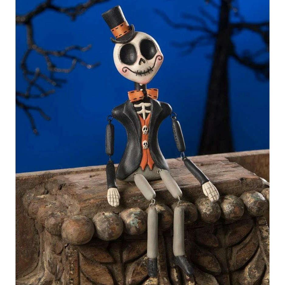 Vincent Skullgrave by Bethany Lowe - Quirks!