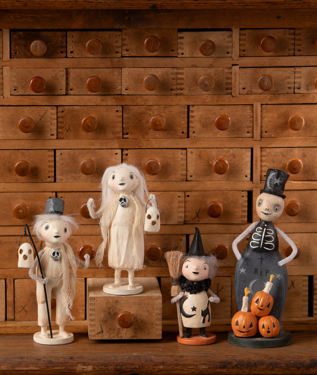 Ghostly Grace by Bethany Lowe Designs, image 3
