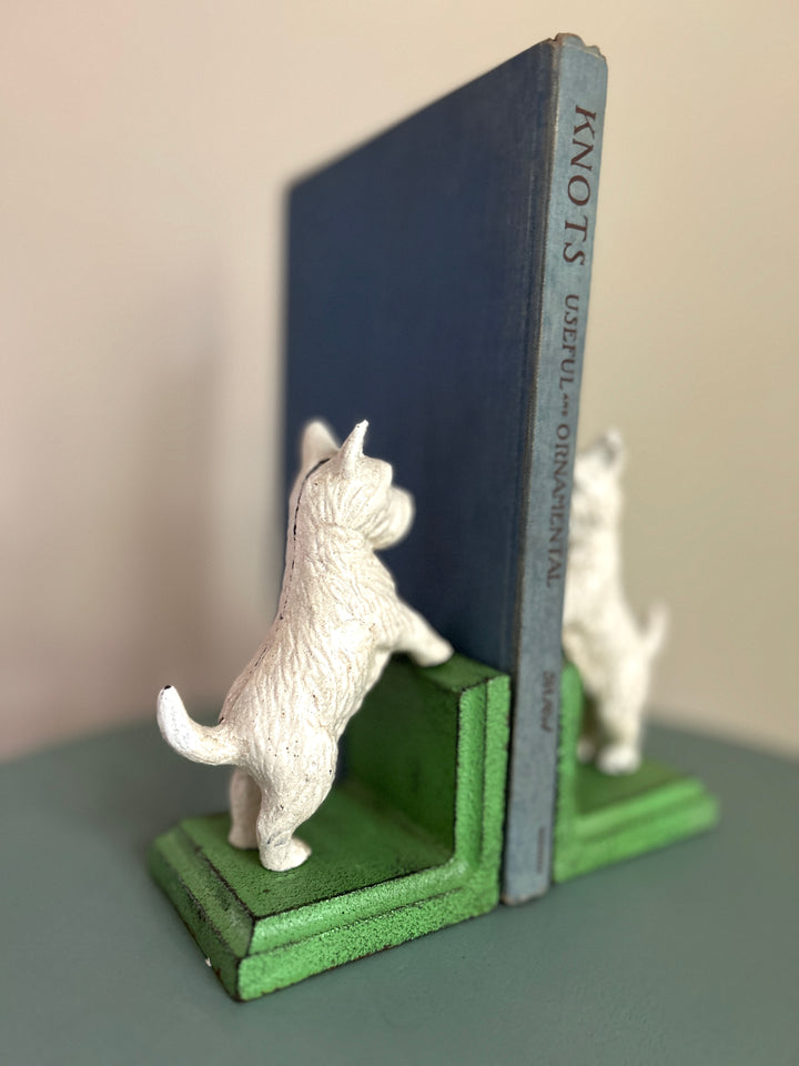 Westie bookends side angle with book