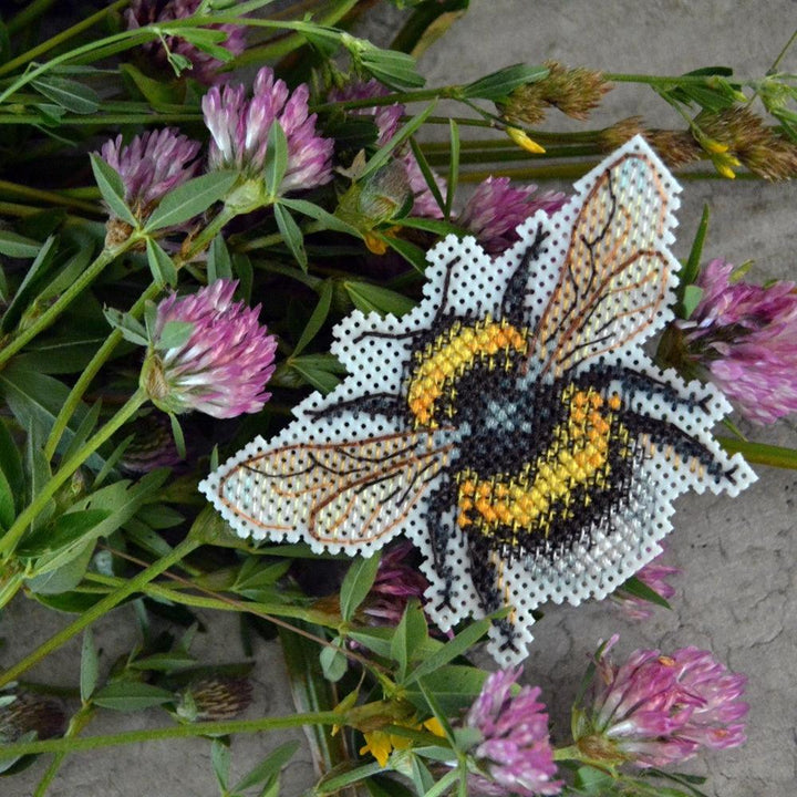 Winged Friends. Magnets SR-488  Plastic Canvas Counted Cross Stitch Kit