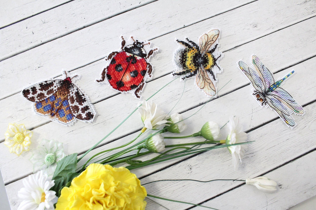 Winged Friends. Magnets SR-488  Plastic Canvas Counted Cross Stitch Kit