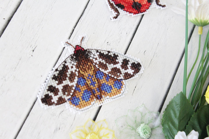 Winged Friends. Magnets SR-488  Plastic Canvas Counted Cross Stitch Kit