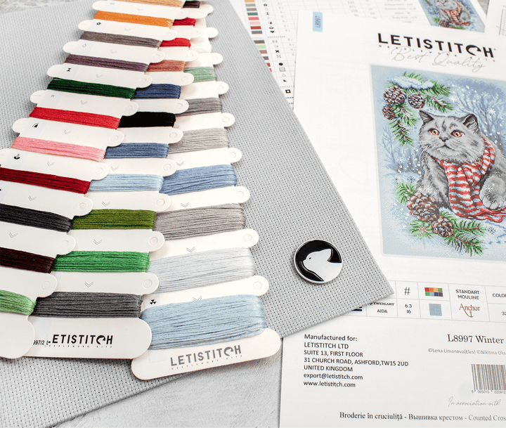 Winter Cat L8997 Counted Cross Stitch Kit