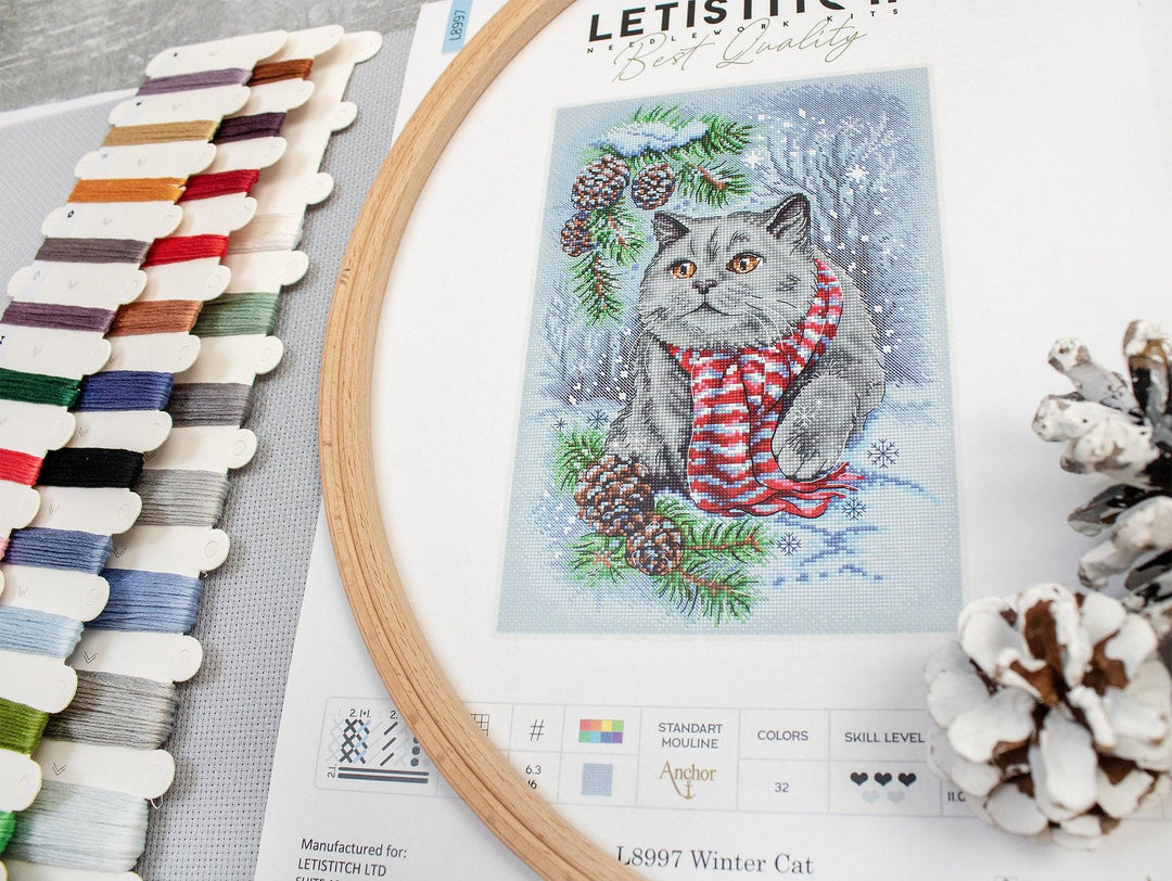Winter Cat L8997 Counted Cross Stitch Kit