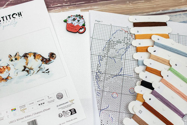 Winter Kitties L8813 Counted Cross Stitch Kit