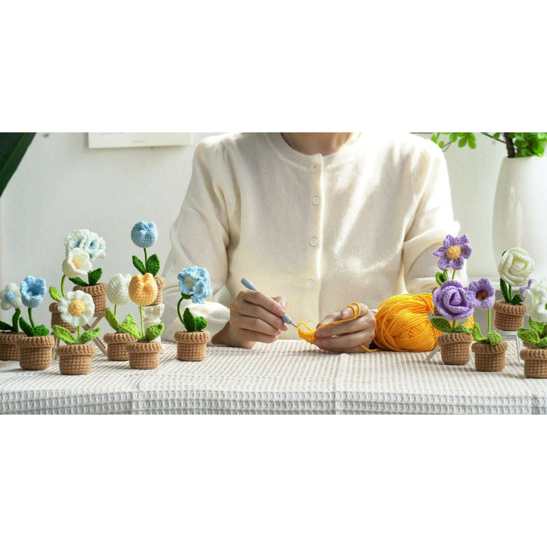 Yellow Flowers. Potted Flower Amigurumi DIY Crochet Kit Wizardi F07N8-M19